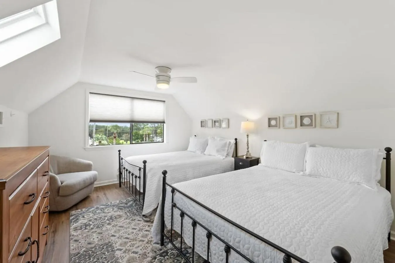 Hot Tub, Fire Pit, Beach Access, Putting Green بنما سيتي بيتش بيت للعطل